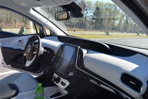 2017 Toyota PRIUS PRIME Interior Photos 6