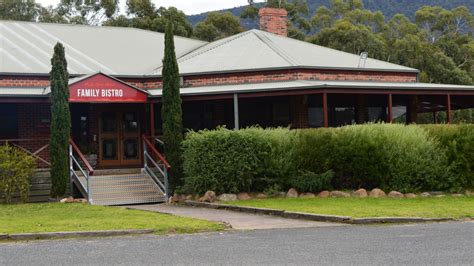 Halls Gap Hotel, Food and Wine, Grampians, Victoria, Australia