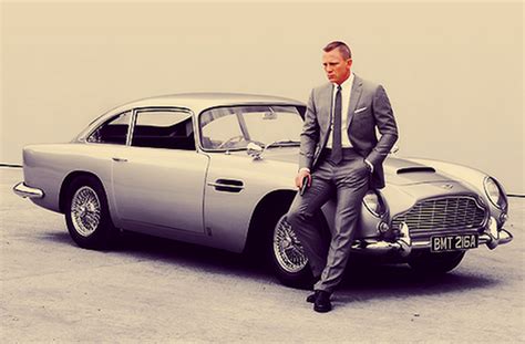 James Bond Skyfall - 2012 Aston Martin DB5 | FizX