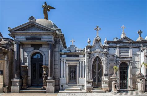 Top Photo Spots at La Recoleta Cemetery in 2023