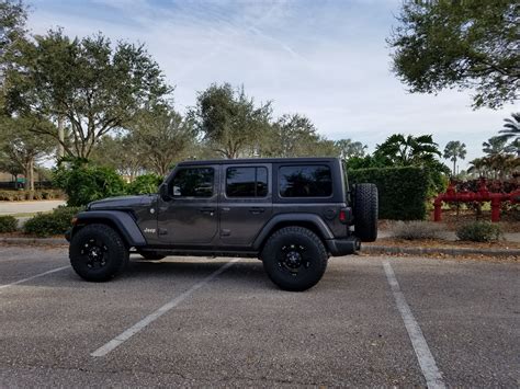 New Wheels and 35 inch Tires on my JLU Sport | 2018+ Jeep Wrangler ...