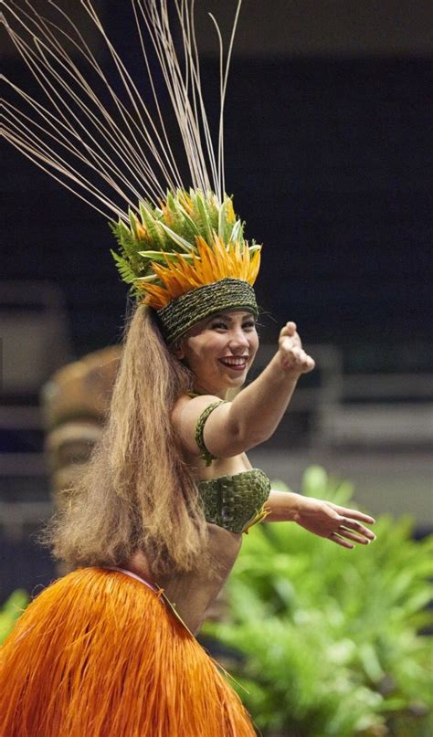 Top 5 Maui Luaus - Updates for the Best Maui Luaus in 2021 | Tahitian costumes, Tahitian dance ...