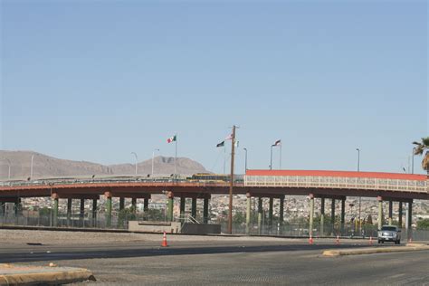 El Paso - Ciudad Juarez border crossing - Paso Del Norte P… | Flickr