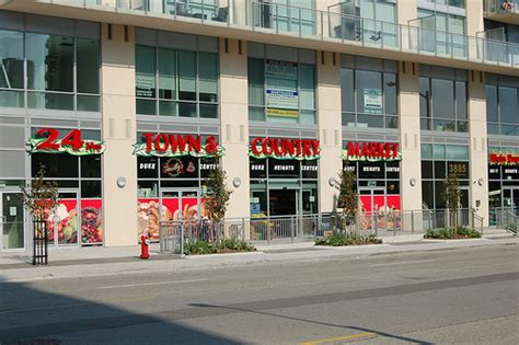 Town & Country Market - Mississauga - LocalWiki