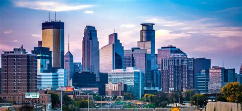 6 Reasons Everyone is Moving to Minneapolis (Infographic) - LawnStarter