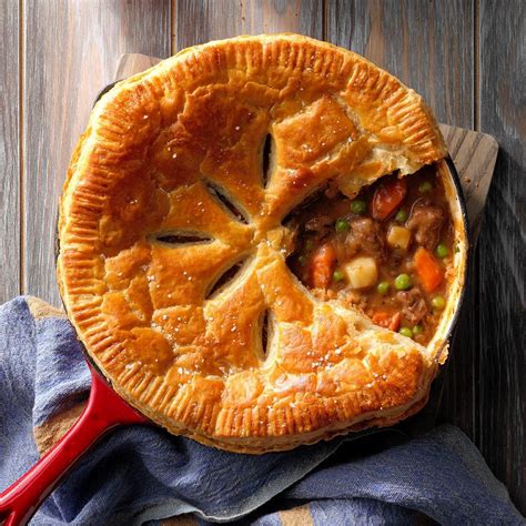 Beef Stew Skillet Pie Recipe | Taste of Home