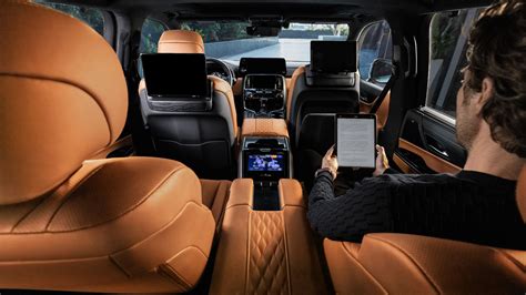 Check Out The Coolest Features Of The 2022 Lexus LX 600