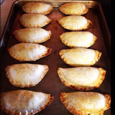 Peruvian empanadas.....muy ricas! | Peruvian recipes, Recipes, Mexican food recipes