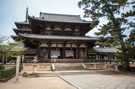 Horyuji Temple, Japan: The world's oldest wooden building | Horyuji temple, Japan temple, Wooden ...