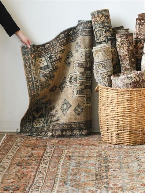 10 Easy Pieces: Vintage Area Rugs - Remodelista