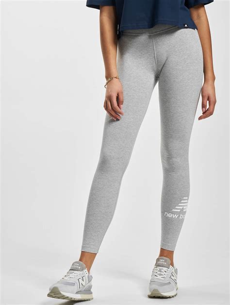 New Balance Pant / Legging/Tregging Essentials Stacked in grey 981382