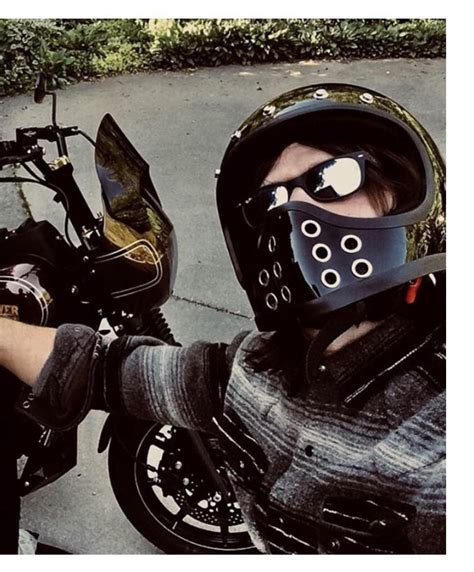 Can anyone identify this helmet Norman Reedus is wearing? : r/Harley