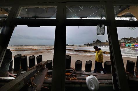 Photos | Storm leaves damage in its wake in Capitola – Santa Cruz Sentinel