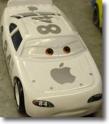 Apple (#84) - Mac iCarアップルマーク付きのキャラクターカー登場: サントラ・ブロッグ