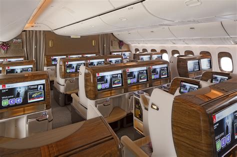 Emirates new B777 business class seats - evolution not revolution ...