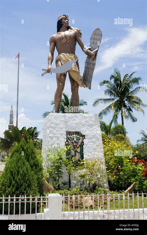 Lapu lapu monument hi-res stock photography and images - Alamy