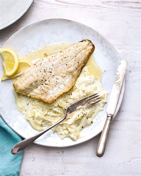 Pan-fried fillets of sea bass with creamed fennel | Recipe | Fennel ...