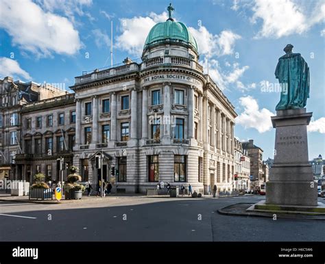 The Royal Society of Edinburgh building at corner of George Street Stock Photo, Royalty Free ...