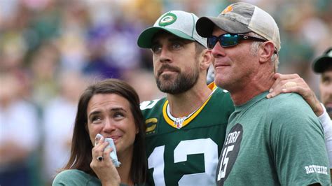 NFL World Shares Memes About Aaron Rodgers Turning Into Brett Favre