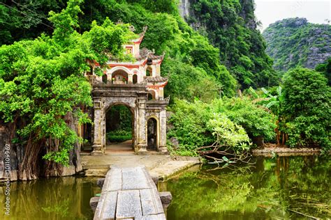 Main gate to the Bich Dong Pagoda, Ninh Binh Province, Vietnam Stock Photo | Adobe Stock