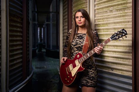 Exclusive: Guitarist/Singer-Songwriter Ally Venable Premieres Video for Title Track ‘Real Gone ...