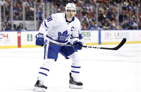 Toronto Maple Leafs: Is John Tavares Starting to Decline?