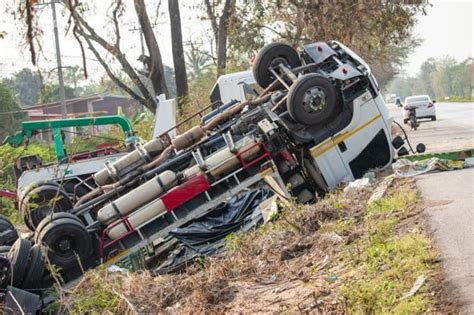 What Are the 6 Most Common Causes of Truck Accident : TDN