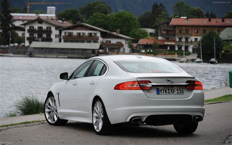 Jaguar XF 2.2 Diesel 2012 Widescreen Exotic Car Photo #29 of 63 : Diesel Station