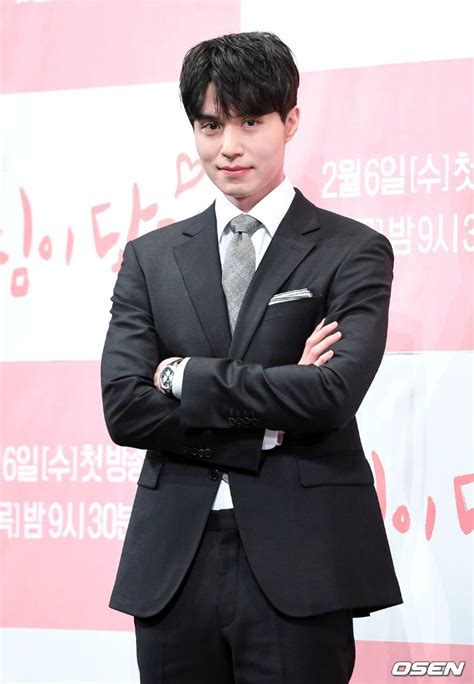 Lee Dong-wook to join Im Shi-wan in OCN thriller, Hell Is Other People » Dramabeans Korean drama ...