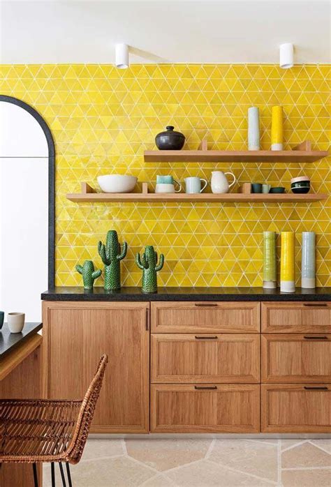 10+ Modern Yellow Kitchen Walls – DECOOMO