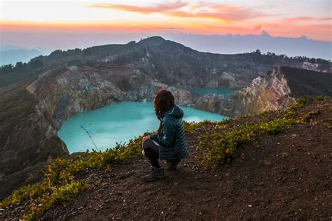 Don’t attempt the hike to the Kelimutu Lakes before reading this