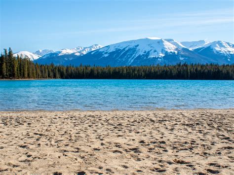 11 Canadian Beaches Worth Digging Your Toes Into | Chatelaine