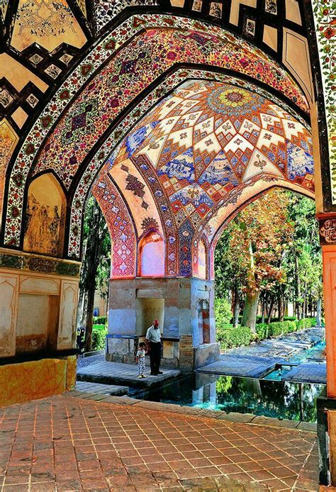 Iran - Fin garden, Kashan | Persian garden, Places to travel, Persian ...