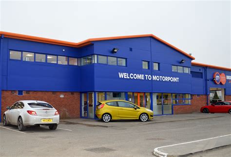 Motorpoint, Widnes Shopfront Spraying - Cladding Coatings