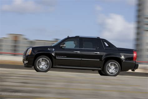 CADILLAC Escalade EXT specs - 2006, 2007, 2008, 2009, 2010, 2011, 2012, 2013 - autoevolution