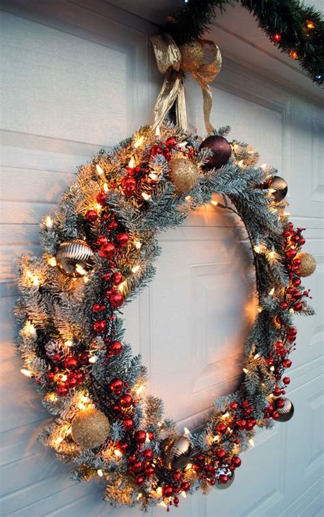 outdoor wreath | Large christmas ornaments, Outdoor christmas wreaths ...