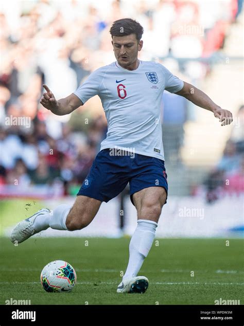 LONDON, ENGLAND - SEPTEMBER 07: Harry Maguire of England control ball ...