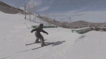 Skiing GIF - Find & Share on GIPHY