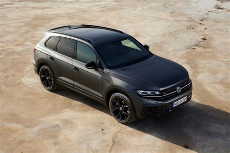 Volkswagen Touareg passa por atualização estética | Webmotors