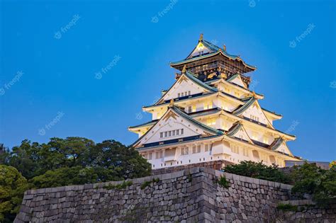 Premium Photo | Osaka Castle Night Illumination