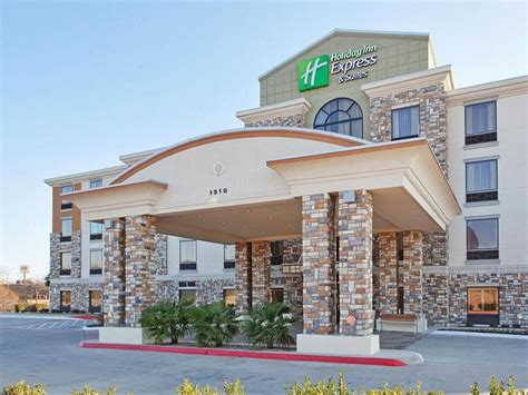 Holiday Inn Express Hotel & Suites Dallas South - DeSoto in Desoto (TX) - Room Deals, Photos ...