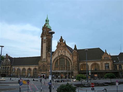 Krefeld Central Station in Krefeld, Deutschland | Sygic Travel