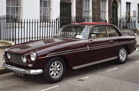 W-wa Jeziorki: More classic cars from London's streets