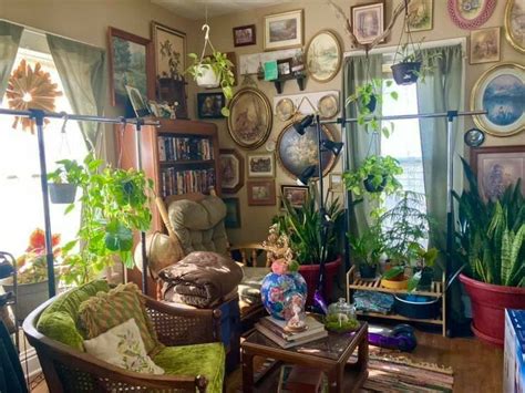 ⋆ ˚｡⋆୨୧˚ Maximalist / cluttered / victorian / nature-y / cozy ...