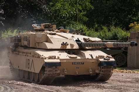MBT Challenger 1 (FV4030/4) at Tankfest-2009 at the Bovington tank Museum Ah 64 Apache, Army ...
