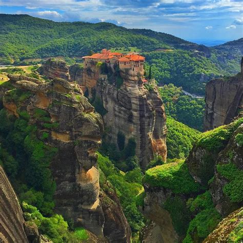 The Story Behind The Mountain-Top Monasteries Of Meteora Greece | Beautiful places on earth ...