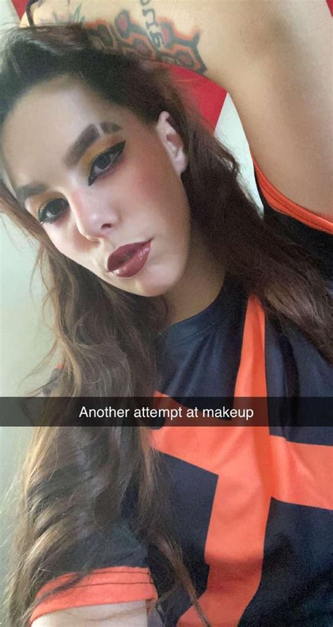 Another attempt at Hawks' makeup : r/lookoftheday