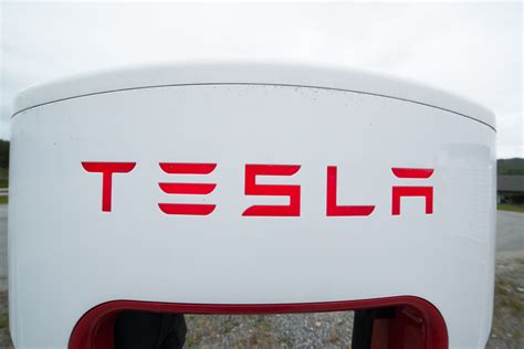 Tesla, Musk To Pay $40M and Resign As Chairman