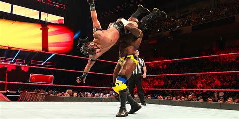 11 Pro Wrestling Moves That Require the Greatest Suspension of Disbelief