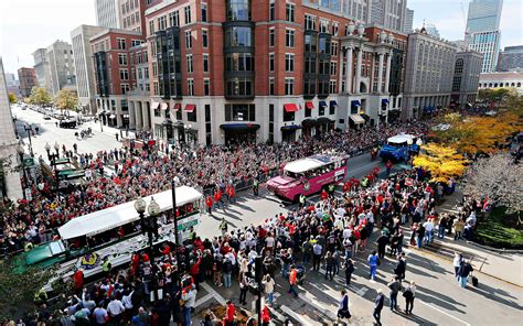 Boylston Street - 2013 Red Sox World Series Victory Parade - ESPN